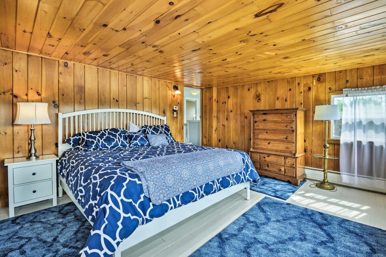 Family Cottage On Chaumont Bay, Walk To Downtown Luaran gambar